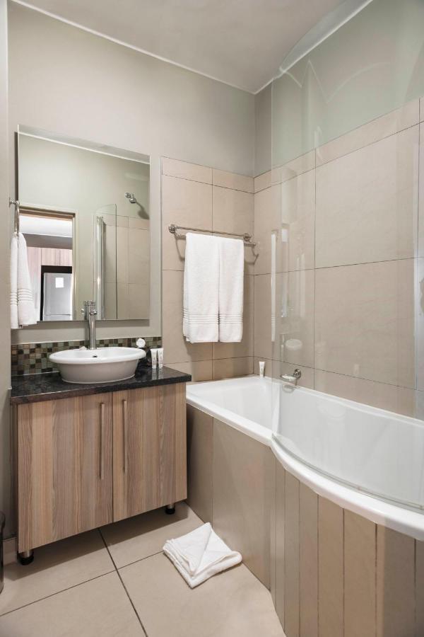 Cag The Atrium Rivonia Aparthotel Johannesburg Esterno foto